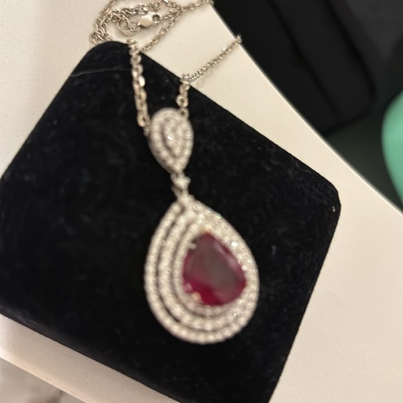 Gorgeous Ruby & Diamond Pendant 18kt. White gold from Hong Kong - Picture 11 of 17